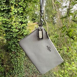 COACH Women's Small Wristlet Gray Pebbled Leather Gunmetal Hardware 22952